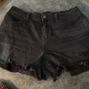 Aerie black shorts.